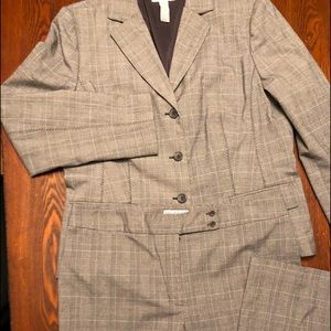 Covington Pant Suit size 14-16